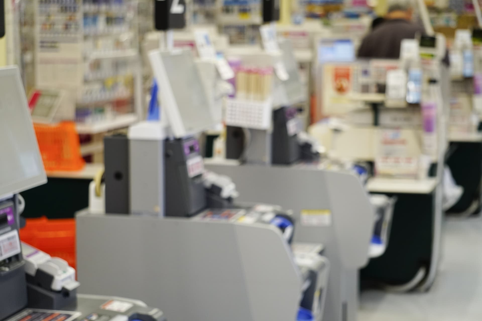 店舗の省人化とは？人手不足を解消し、接客品質を高める方法と成功事例を徹底解説